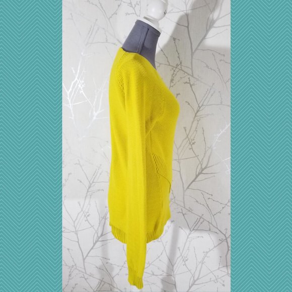 Katherine Barclay Yellow Ribbed Knit Sweater - Picture 3 of 5